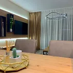 Linda With Panoramic Sea View 公寓