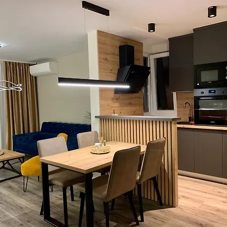 Linda With Panoramic Sea View