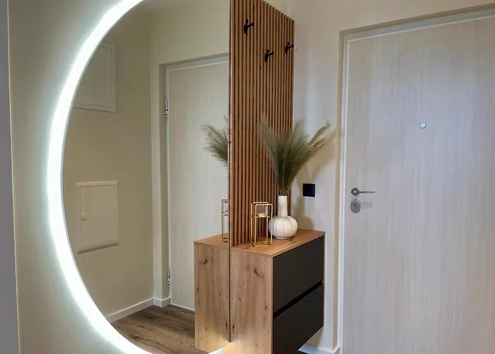 Linda With Panoramic Sea View Apartament Makarska