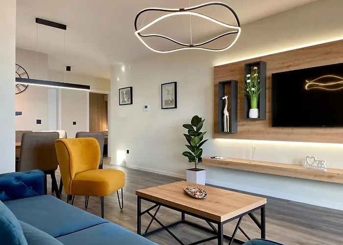 Linda With Panoramic Sea View