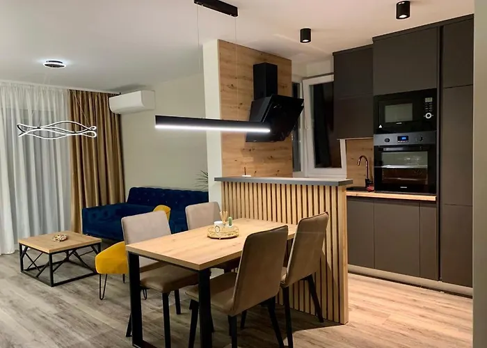 Linda With Panoramic Sea View